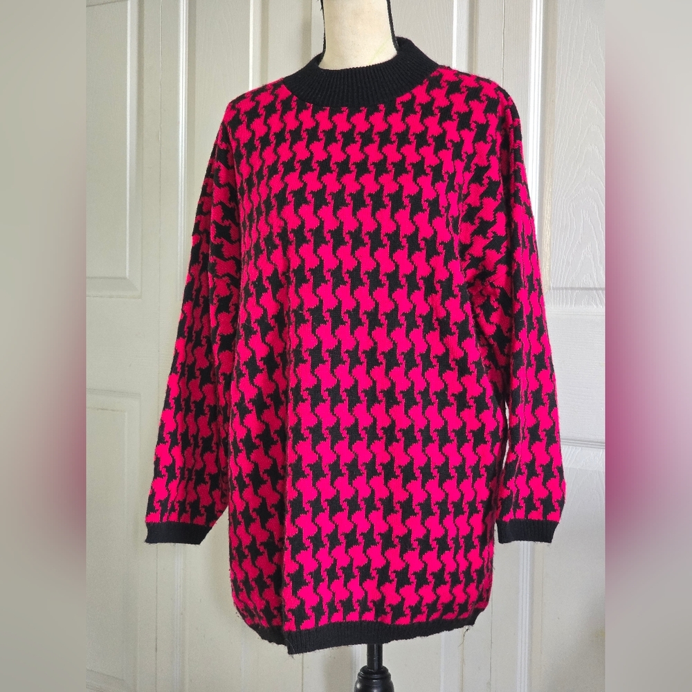 Sweater Exchange Hot Pink and Black